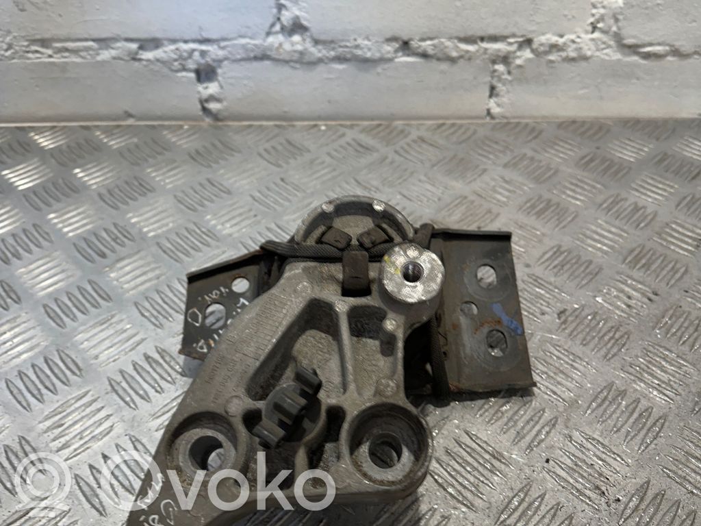 Renault Laguna III Engine mount bracket 