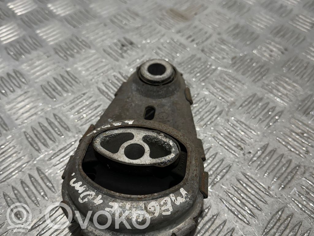 Renault Megane III Engine mount bracket 