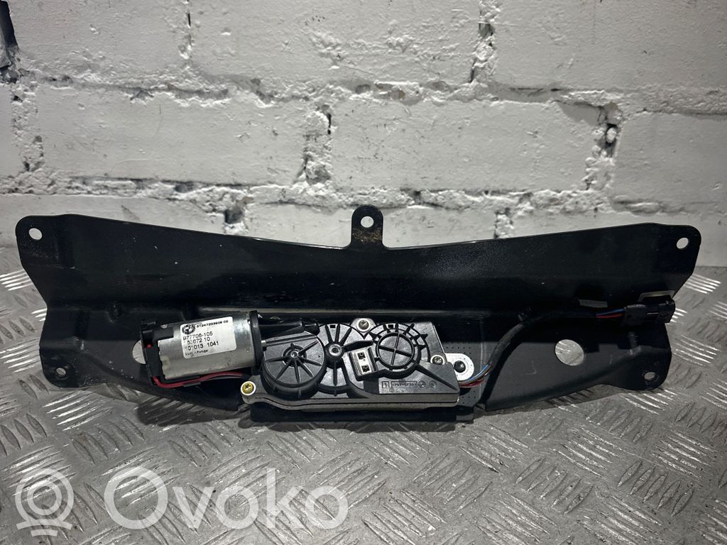 BMW X5 E70 Aizmugurējā pārsega slēdzene 