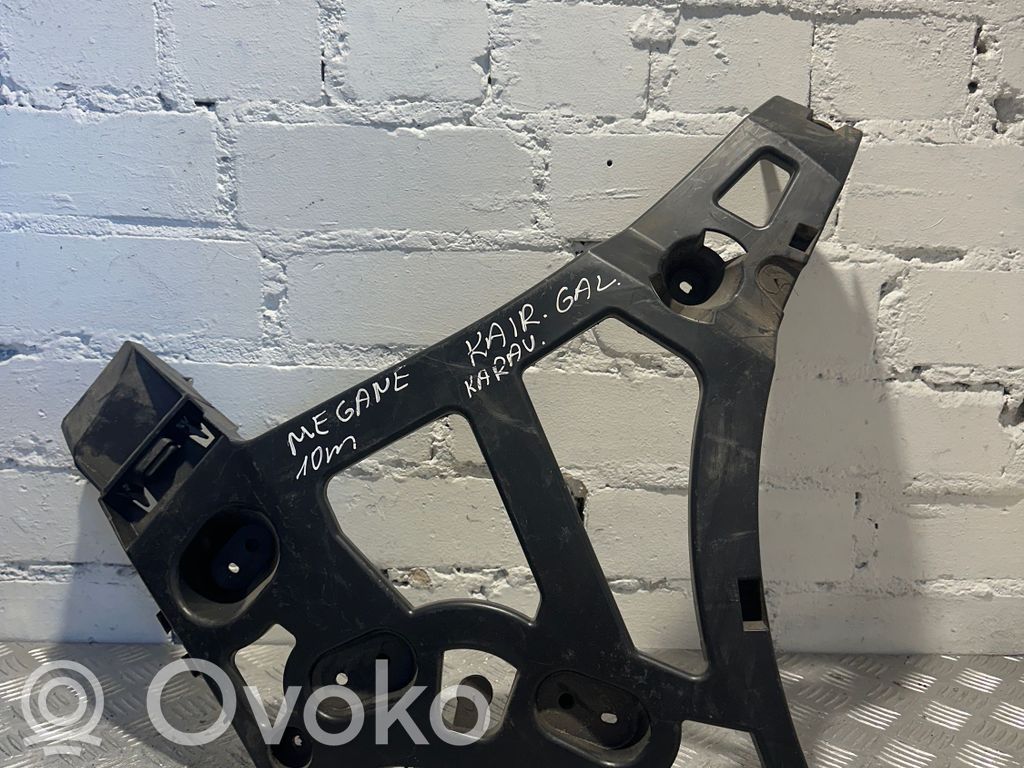 Renault Megane III Rear bumper mounting bracket 