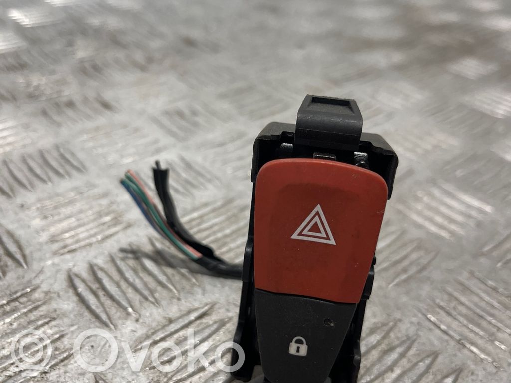 Renault Megane III Hazard light switch 