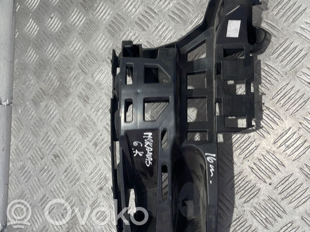 Porsche Macan (95B) Rear bumper mounting bracket 