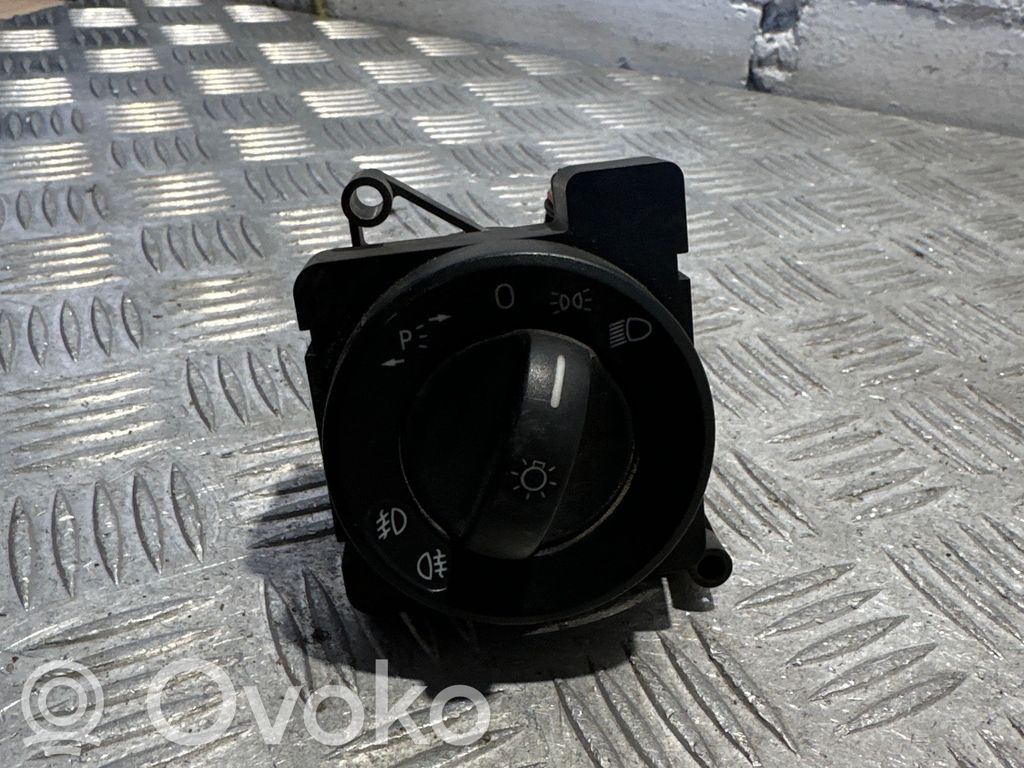 Mercedes-Benz Sprinter W906 Light switch 