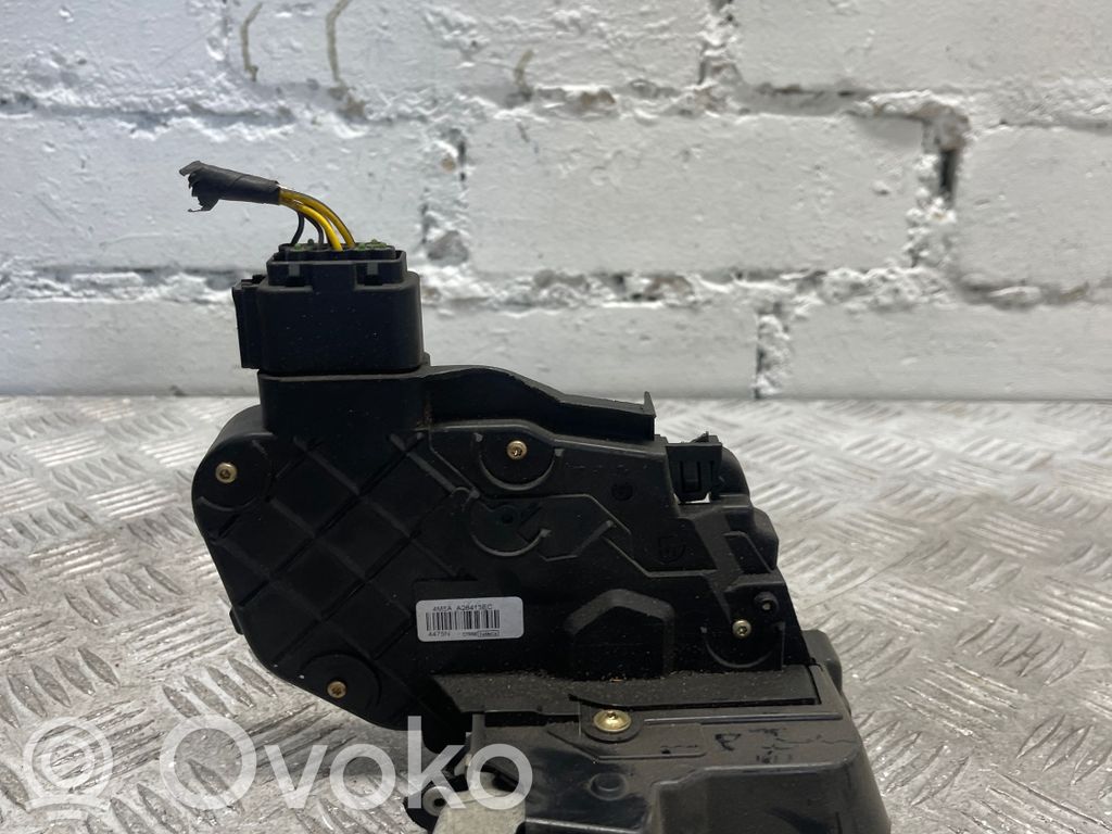 Ford Focus Aizmugurē slēdzene 