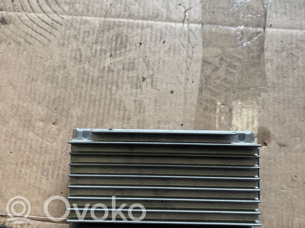 BMW X5 E70 Sound amplifier 
