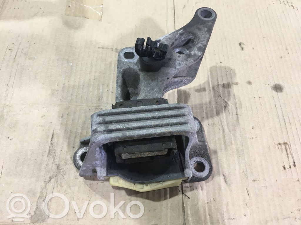 Renault Scenic III -  Grand scenic III Engine mount bracket 