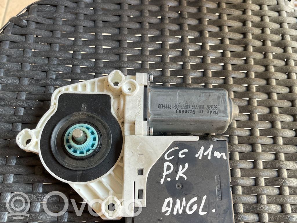 Volkswagen PASSAT CC Silnik regulatora szyby drzwi przednich 