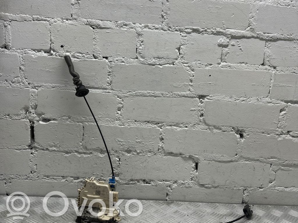 Audi A3 S3 8V Front door lock 