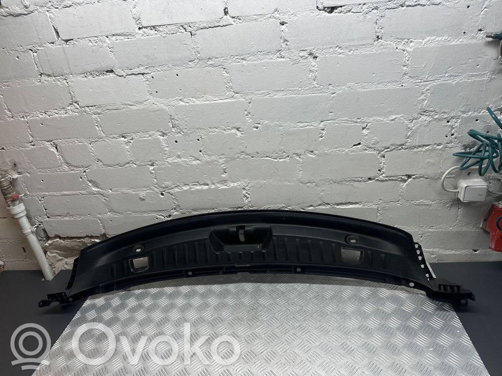 BMW 5 GT F07 Osłona pasa bagażnika 