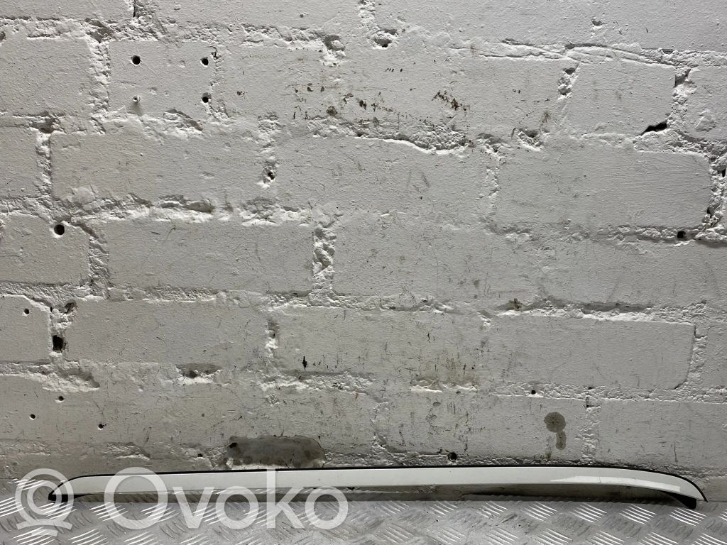 BMW X5 E70 Windshield trim 