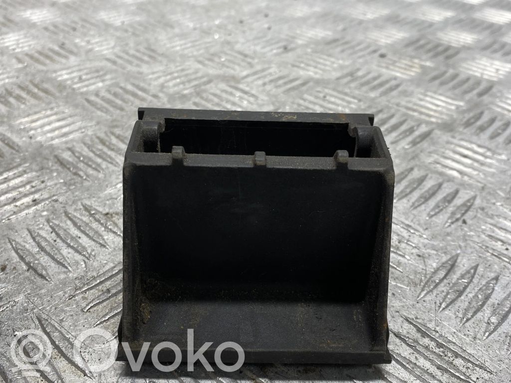 BMW X5 E70 Radiator mount bracket 