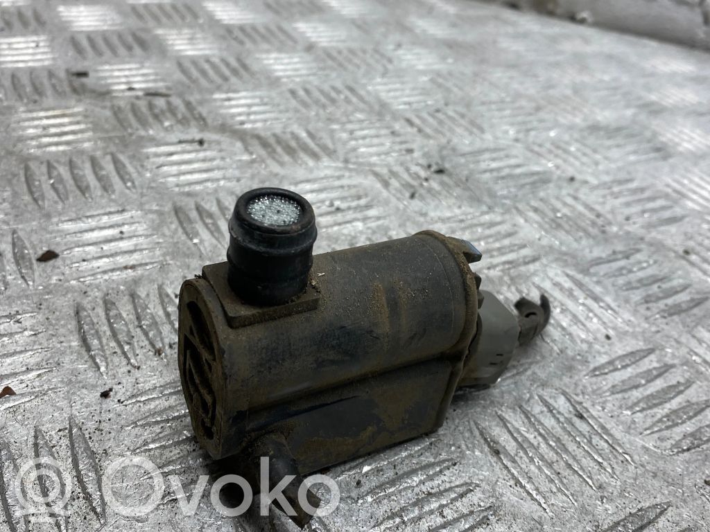 Hyundai Santa Fe Windscreen/windshield washer pump 