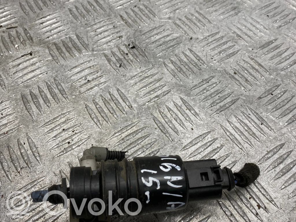 Opel Insignia A Windscreen/windshield washer pump 