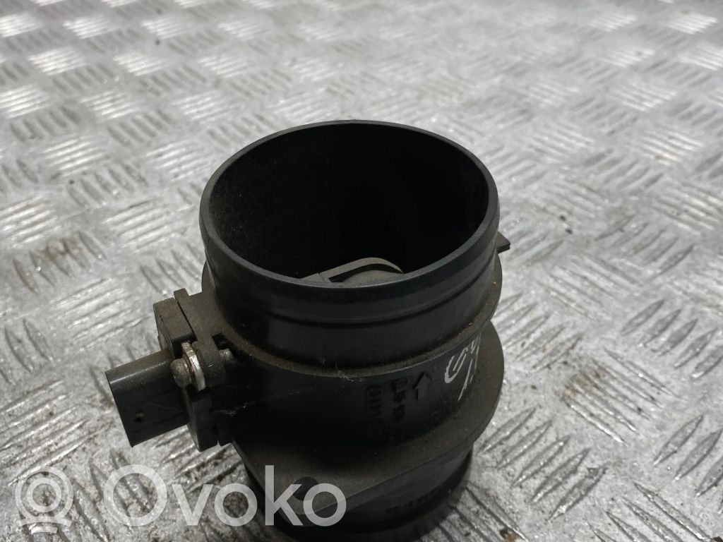 Volkswagen Golf VI Mass air flow meter 