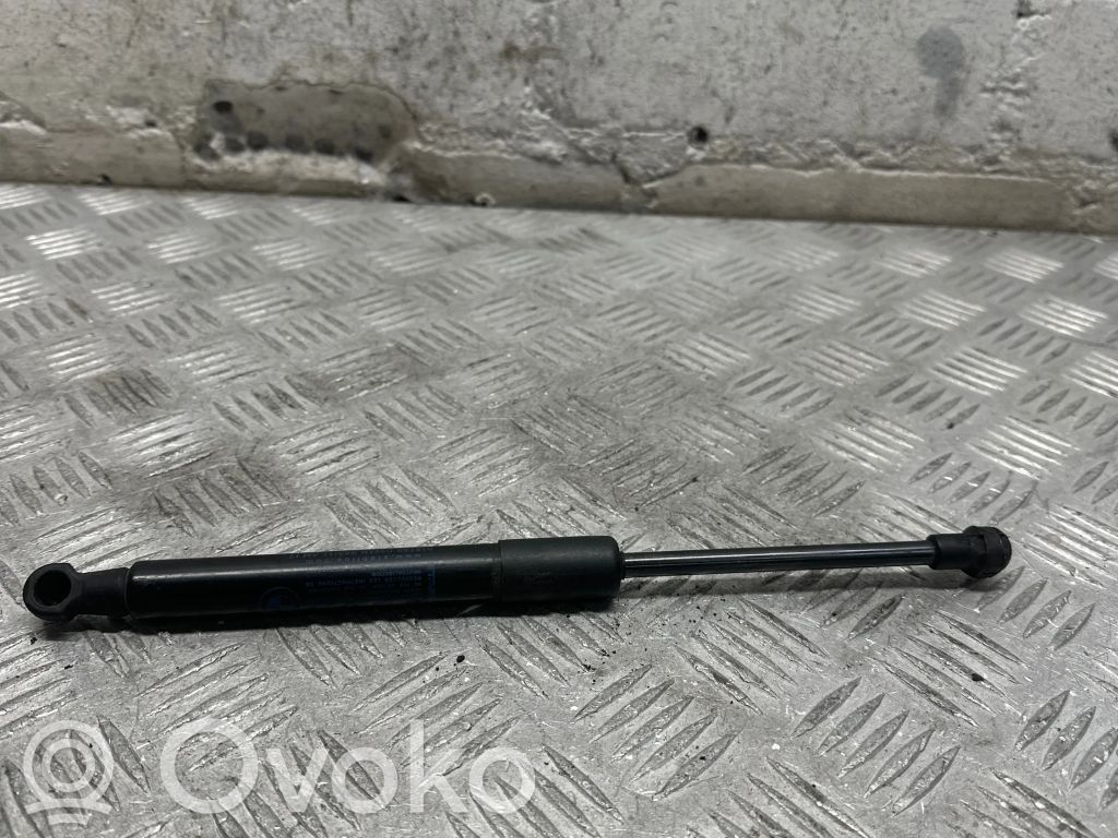BMW 5 GT F07 Siłownik maski przedniej 