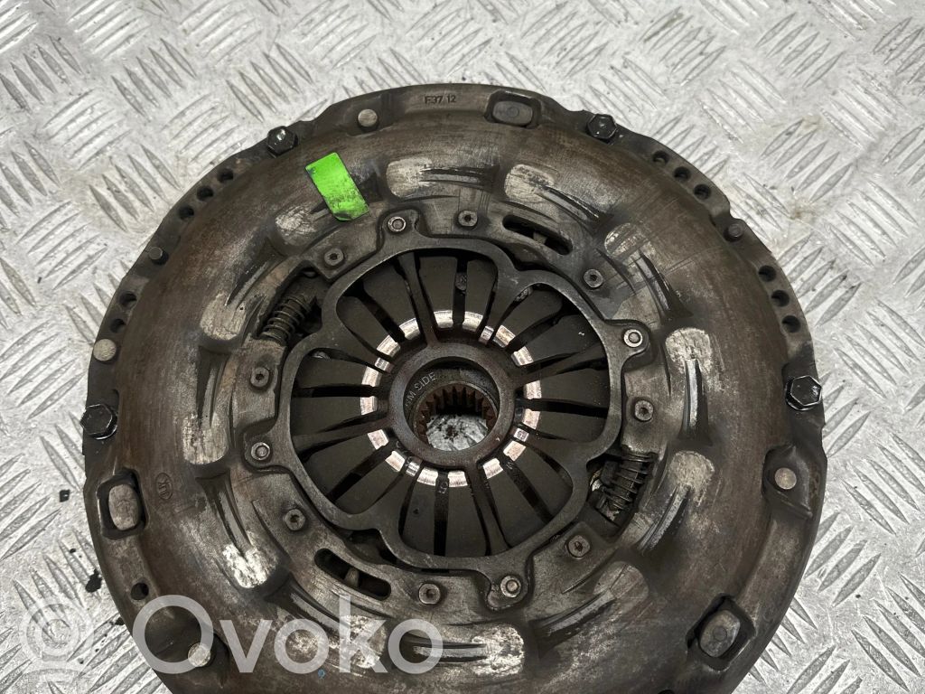 Toyota Avensis T250 Sankabos komplektas 