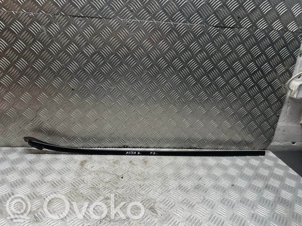 Opel Astra K Windshield trim 