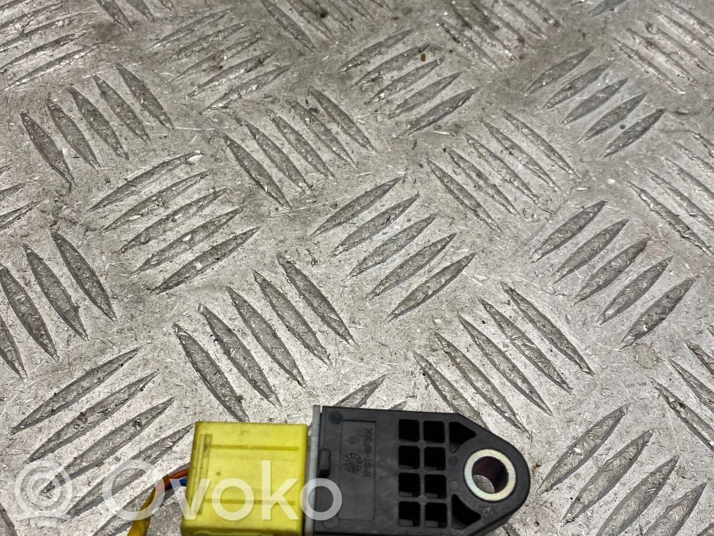 Hyundai i40 Airbagsensor Crashsensor Drucksensor 