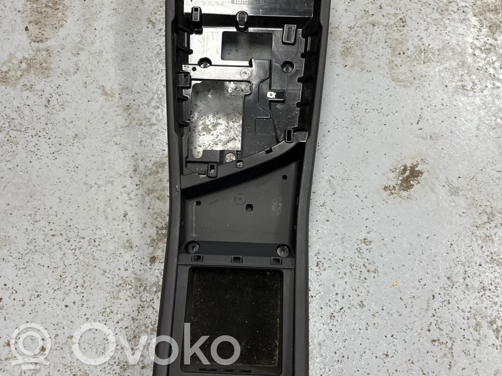 Audi Q7 4M Center console 