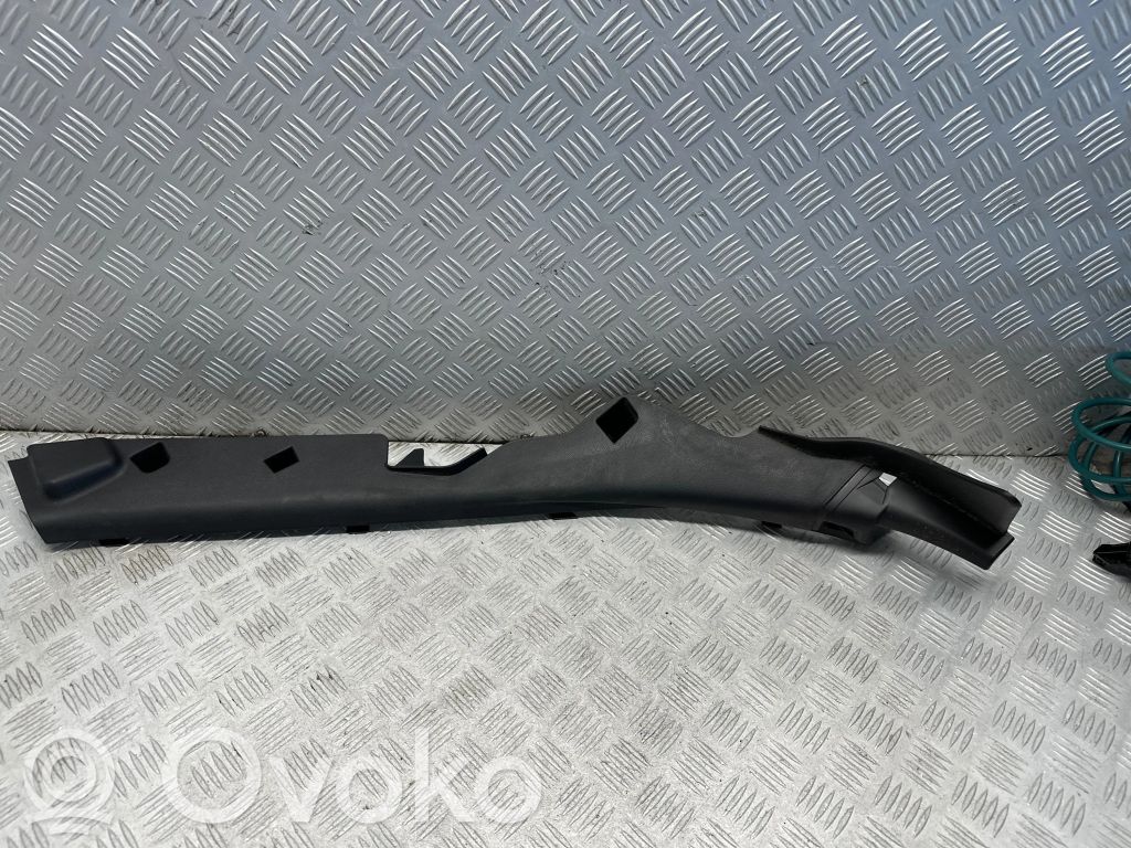 Mazda 6 Takaoven kynnyksen suojalista 