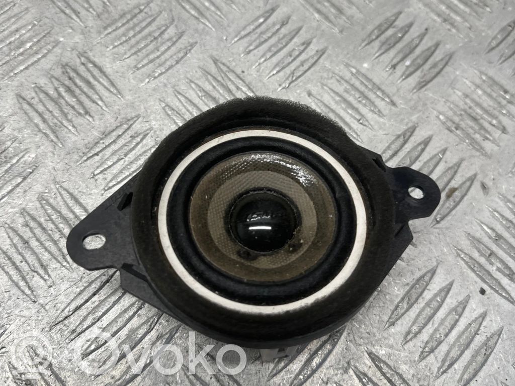 Mazda 6 Garsiakalbis (-iai) galinėse duryse 