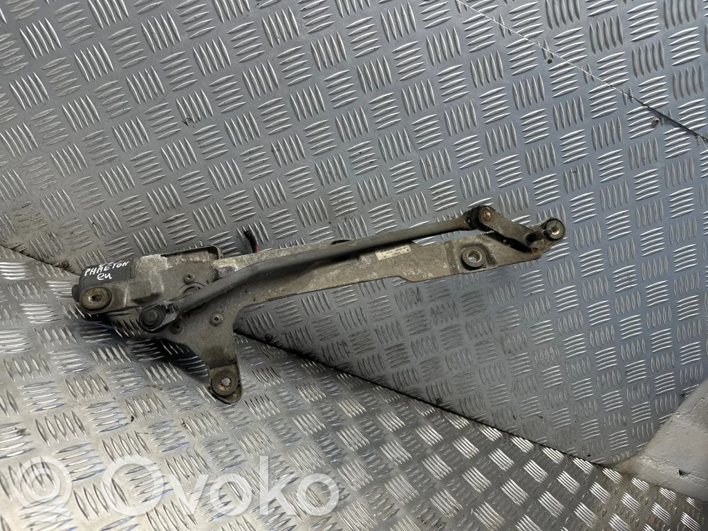 Volkswagen Phaeton Mechanizm i silniczek wycieraczek szyby przedniej / czołowej 