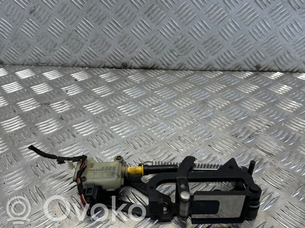 Volkswagen Phaeton Tailgate/trunk/boot lock/catch/latch 