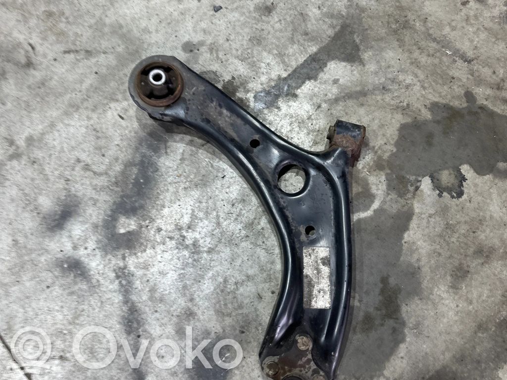 KIA Sportage Etu-alatukivarren haarukkavipu 