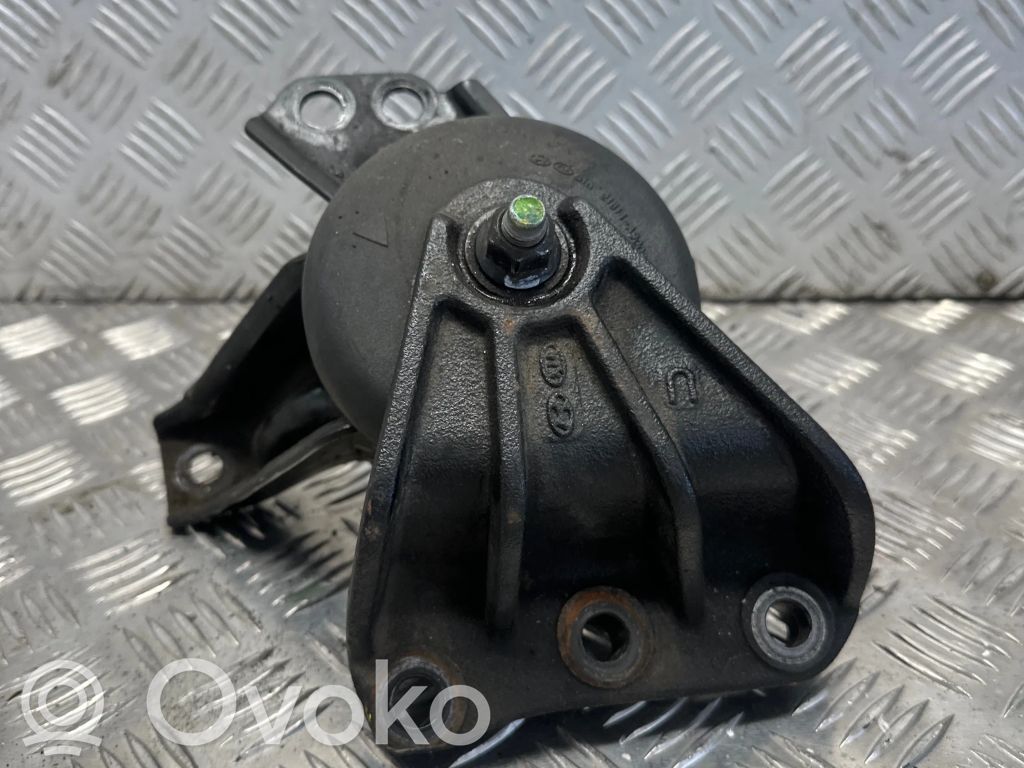 KIA Sportage Wspornik / Mocowanie silnika 