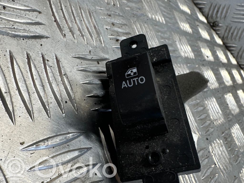 Opel Antara Electric window control switch 