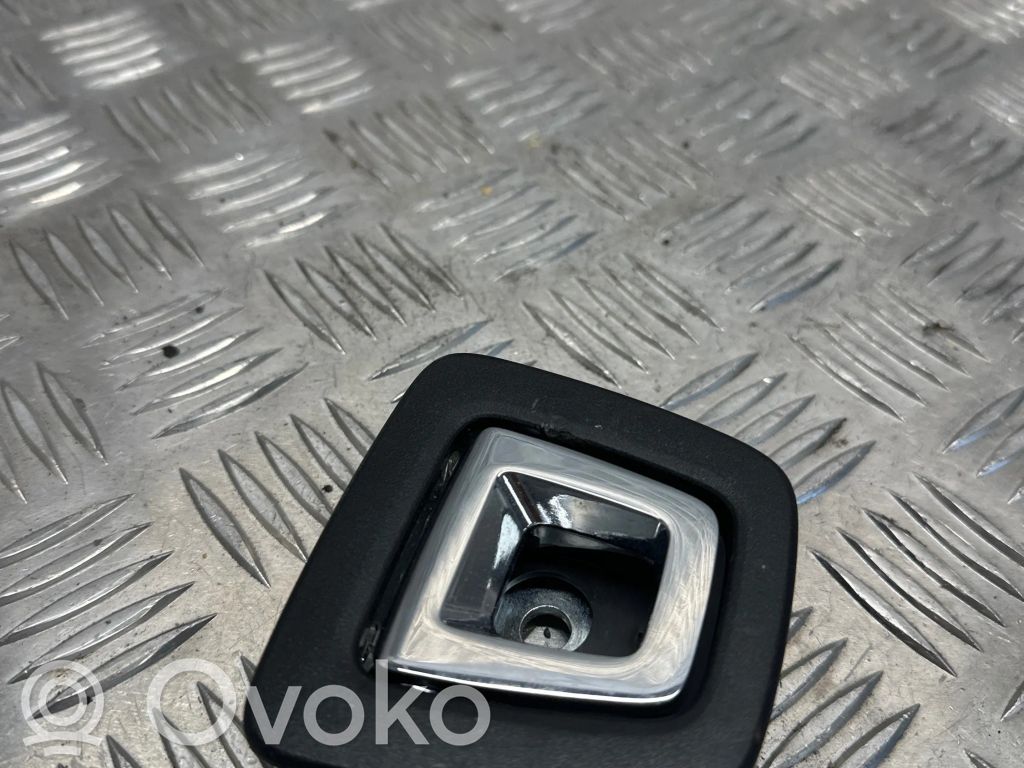 BMW 7 G11 G12 Tie down hook / loop 