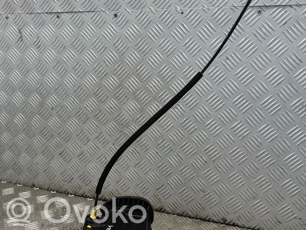 Opel Astra K Front door lock 