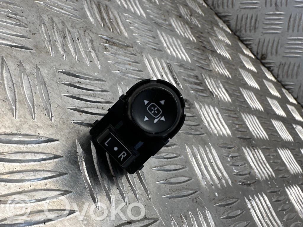 Opel Astra K Wing mirror switch 