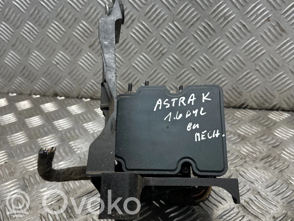 Opel Astra K Bomba de ABS 