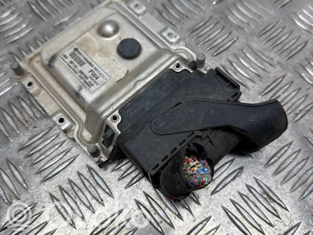 Hyundai i30 Sterownik / Moduł ECU 
