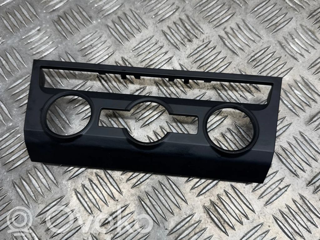 Skoda Superb B8 (3V) Console centrale, commande chauffage/clim 