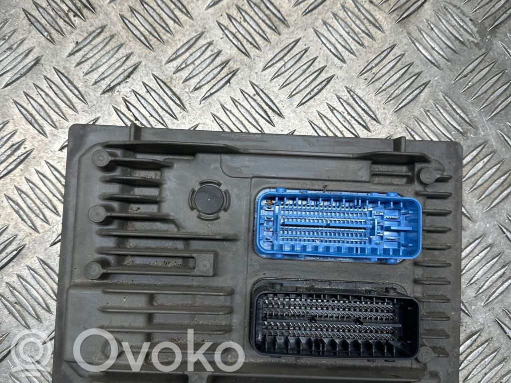 Opel Insignia B Engine control unit/module 