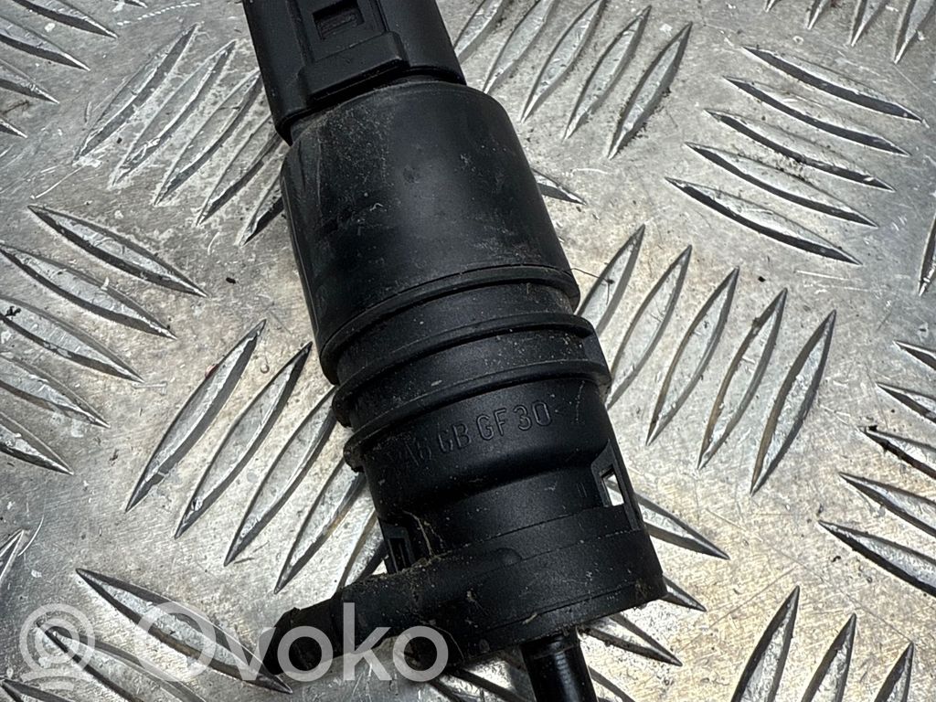BMW X1 E84 Windscreen/windshield washer pump 