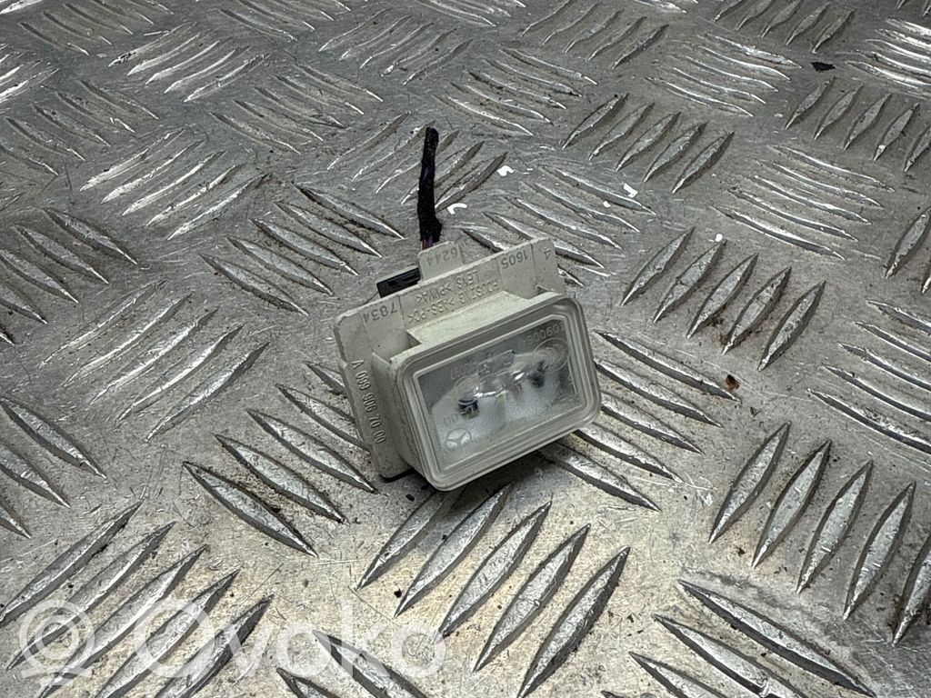 Mercedes-Benz E W213 Lampa oświetlenia tylnej tablicy rejestracyjnej 