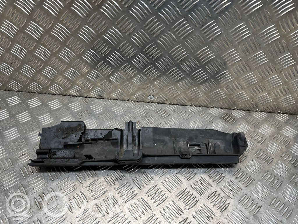 BMW X1 E84 Radiator mount bracket 