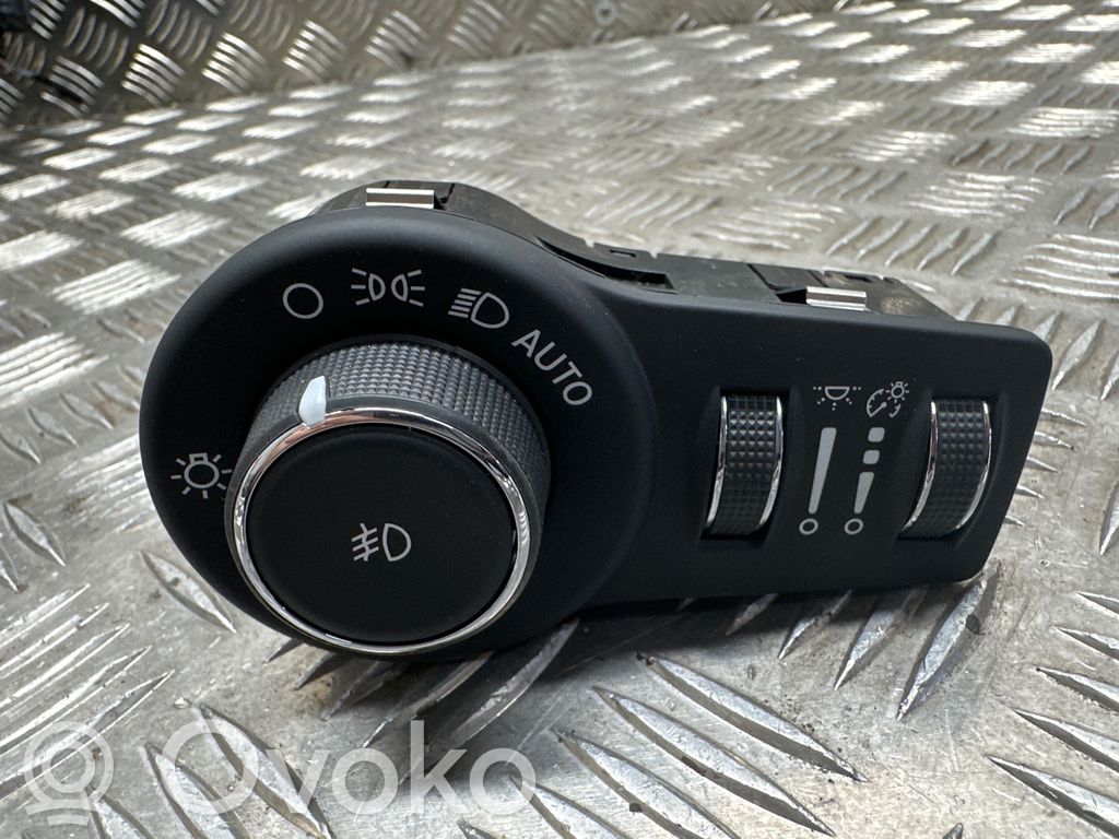 Jeep Compass Lukturu slēdzis 