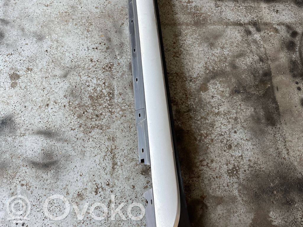 BMW X1 E84 Sill 