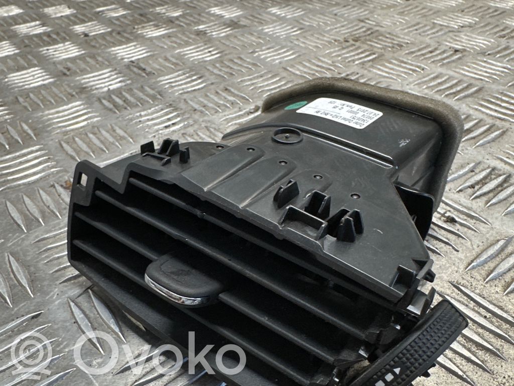 Dysze / Kratki środkowego nawiewu deski rozdzielczej   13406751,24072015,0907400001