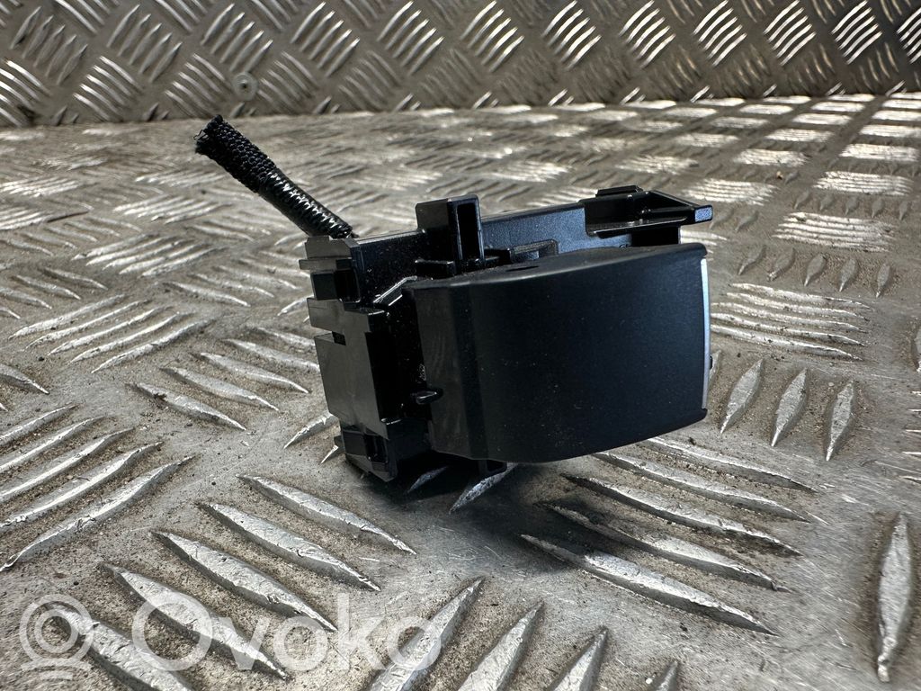 Toyota RAV 4 (XA50) Electric window control switch 