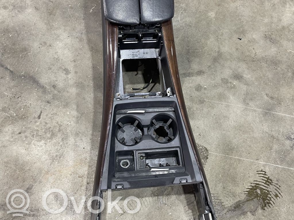 BMW X5 E70 Armrest 