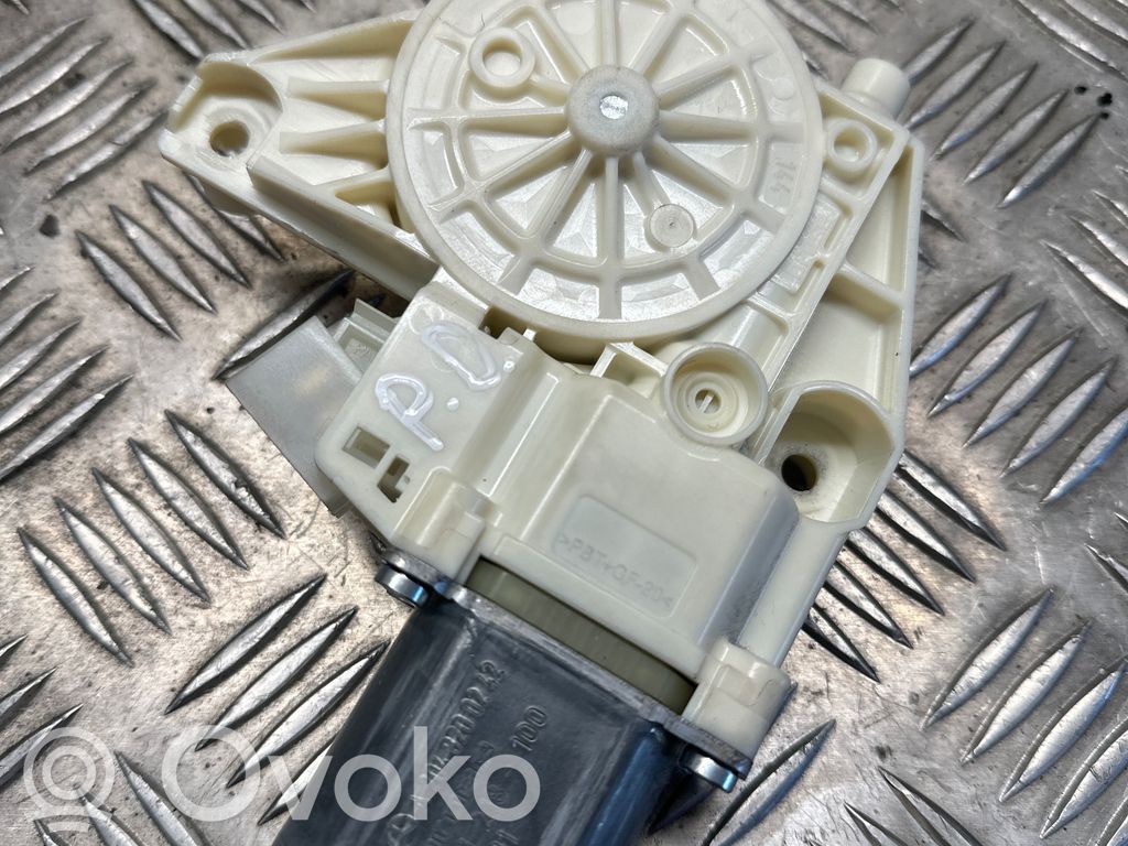 Mercedes-Benz E W212 Front door window regulator motor 