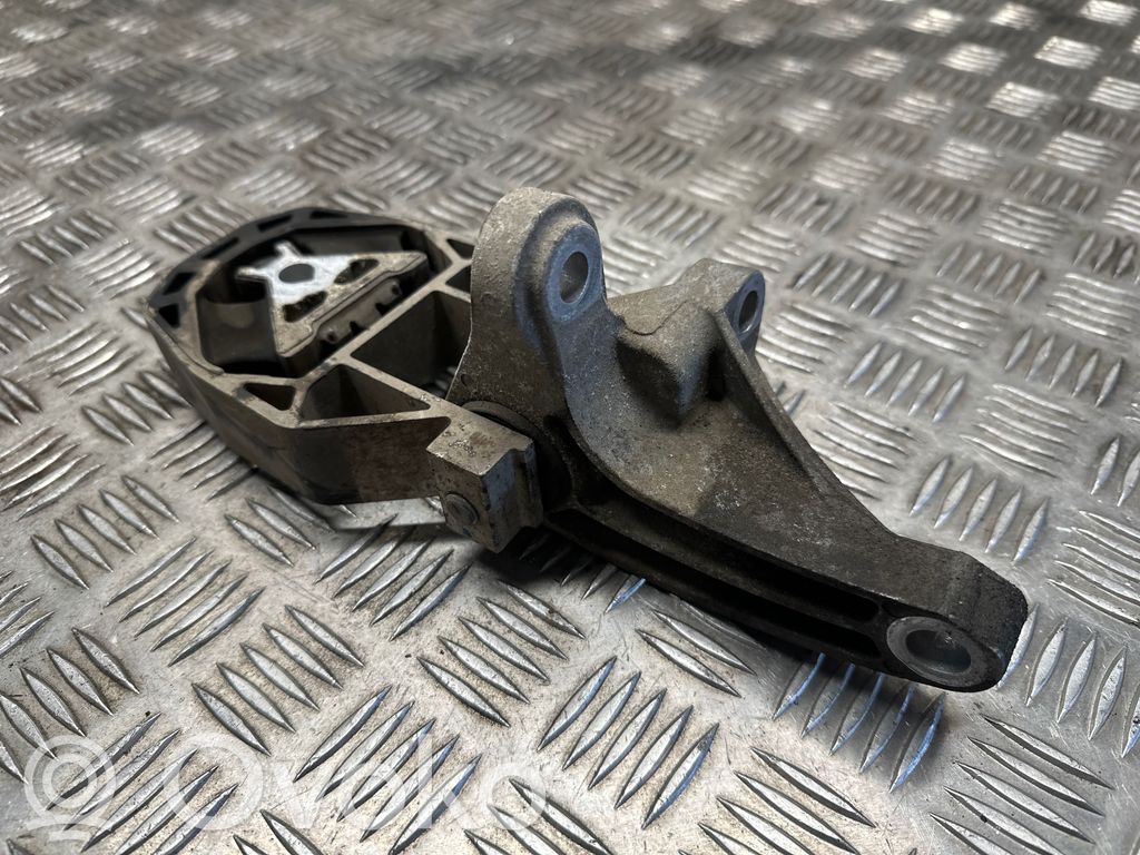 Ford Kuga II Gearbox mount 