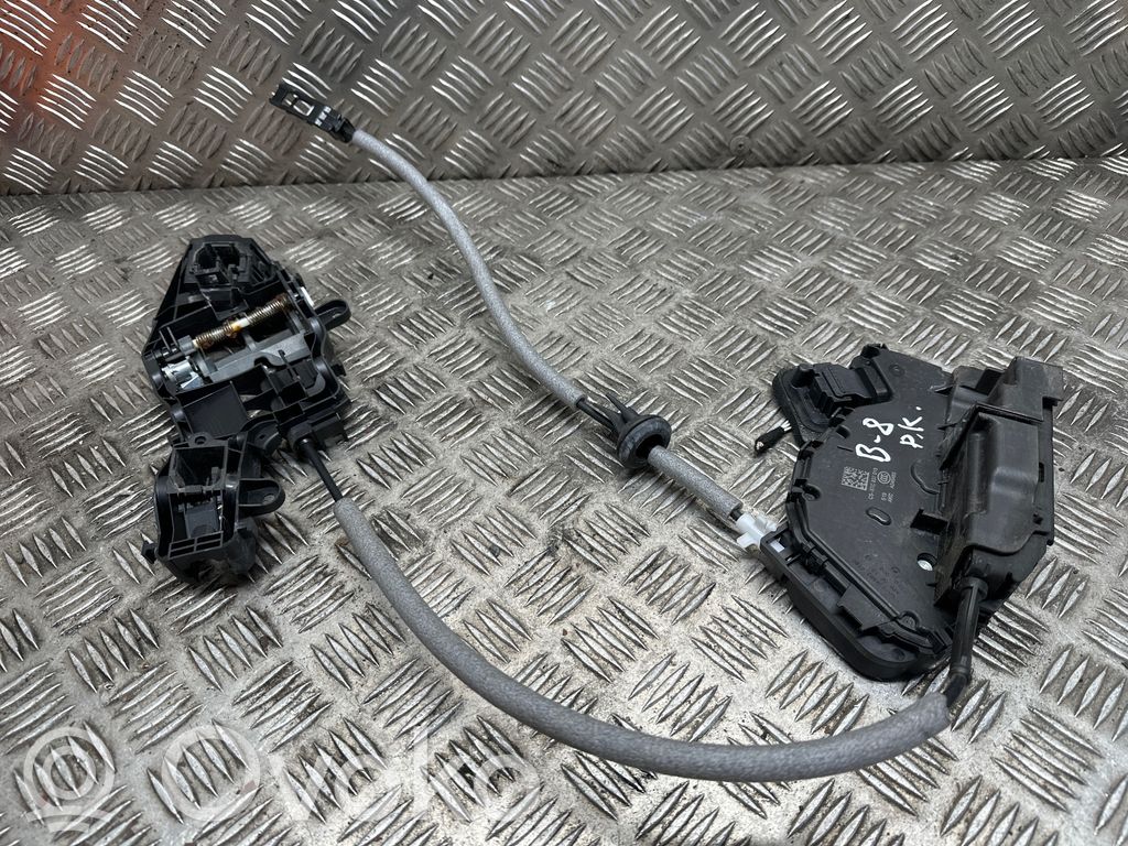 Volkswagen PASSAT B8 Zamek drzwi przednich 