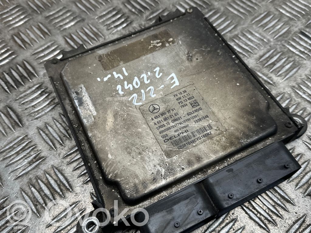 Mercedes-Benz E W212 Engine control unit/module 