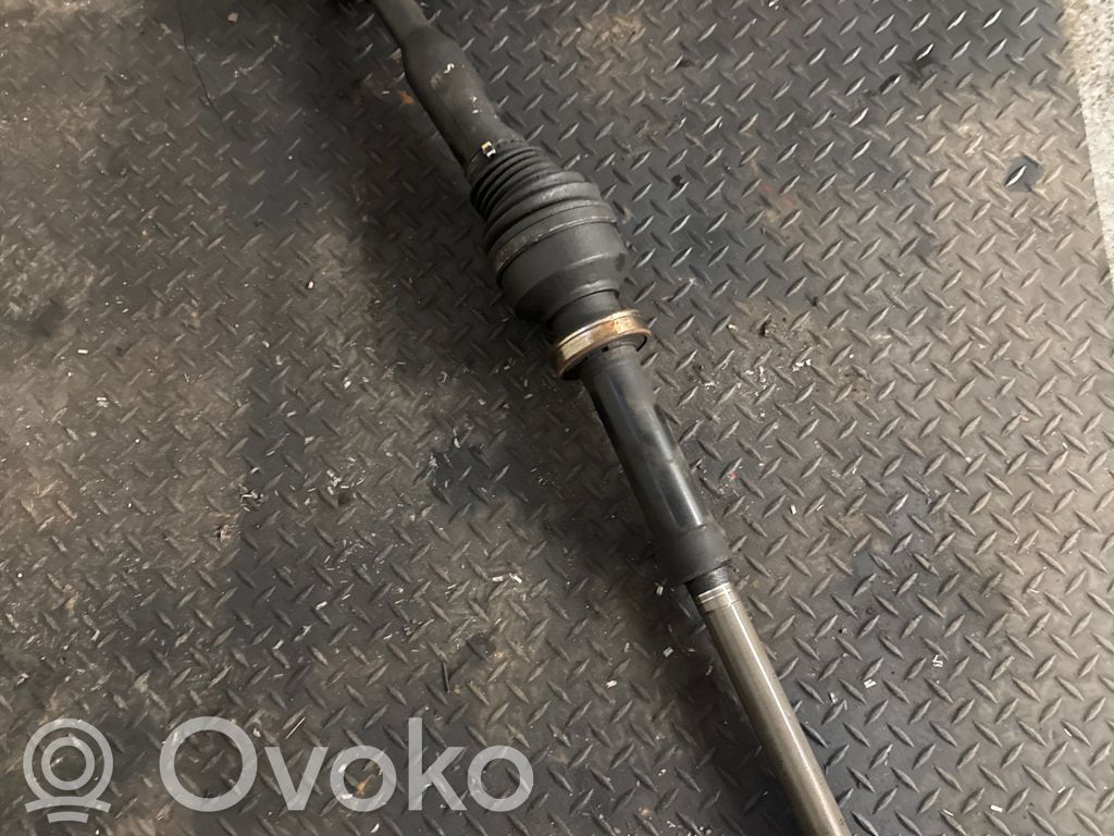 Volvo XC60 Priekinis pusašis 